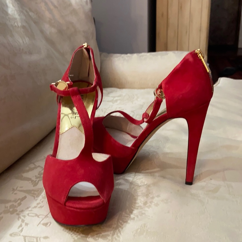 MICHEAL KORS High heals Suede Party Shoes.